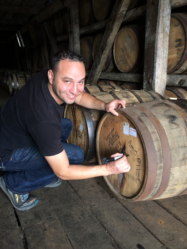 Liquor Store «Red Castle Liquor Store and Growler Filling Station», reviews and photos, 1200 S 1st St, Louisville, KY 40203, USA