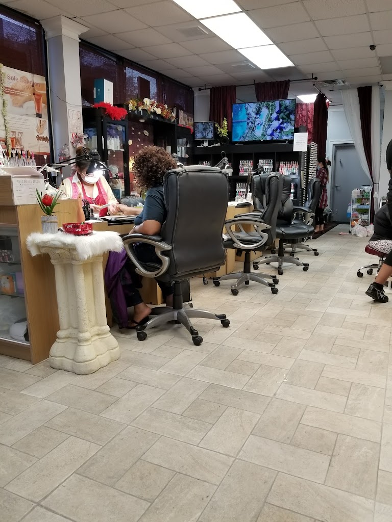 Chic Nails Studio 70072