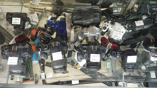 Pawn Shop «First Cash Pawn», reviews and photos, 223 W Hurst Blvd, Hurst, TX 76053, USA