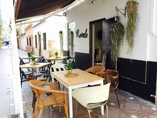 Información y opiniones sobre Revuelo Taberna Urbana de La Línea De La Concepción
