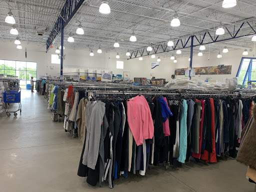Thrift Store «Goodwill Ocala Superstore Adjacent to Paddock Mall», reviews and photos, 2830 SW 27th Ave, Ocala, FL 34471, USA