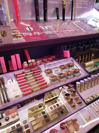 Shopping Mall «Bay Plaza Shopping Center», reviews and photos, 2100 Bartow Ave, Bronx, NY 10475, USA