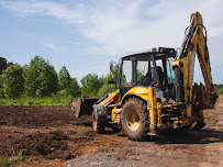 Hyler Tree Service - Photo 2 - Car repair in , Hickory