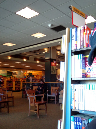 Book Store «Barnes & Noble», reviews and photos, 102 Dorset St, South Burlington, VT 05403, USA