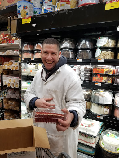 Supermarket «Fine Fare Supermarkets», reviews and photos, 656 Castle Hill Ave, Bronx, NY 10473, USA