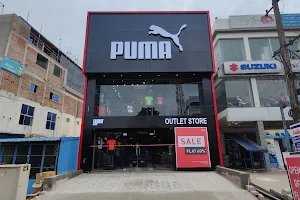 PUMA Store image