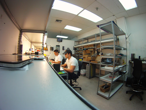 Cell Phone Store «Cell Phones Universe», reviews and photos, 1800 Palm Ave, Hialeah, FL 33010, USA