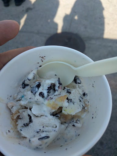 Ice Cream Shop «Kilwins Chocolates and Ice cream», reviews and photos, 262 Thames St, Newport, RI 02840, USA