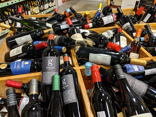 Wine Store «Bin Ends», reviews and photos, 236 Wood Rd, Braintree, MA 02184, USA