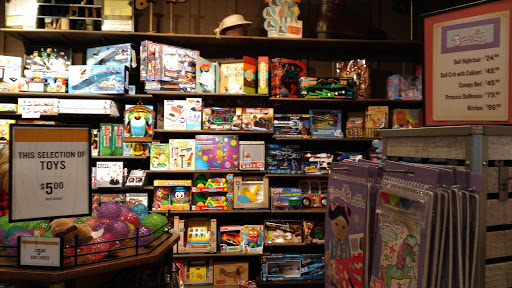 American Restaurant «Cracker Barrel Old Country Store», reviews and photos, 2421 Old Country Inn Dr, Caseyville, IL 62232, USA