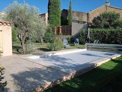 Duetto piscine à Venterol