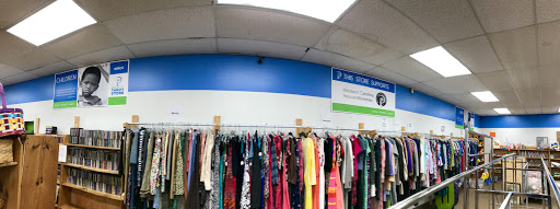 Thrift Store «Rescue Mission Thrift Store», reviews and photos, 1078 Tunnel Rd, Asheville, NC 28805, USA