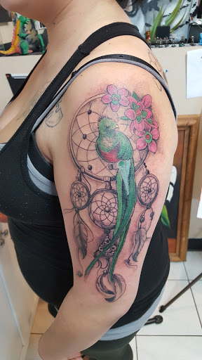 Tattoo Shop «Wildlife Tattoo», reviews and photos, 7149 Winnetka Ave, Winnetka, CA 91306, USA