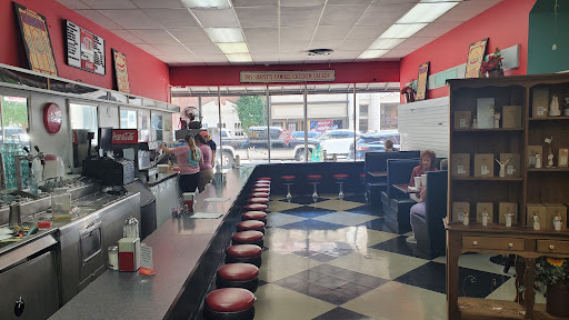 Gift Shop «Hurst Discount Drug And Soda Fountain», reviews and photos, 102 N 3rd St, Bardstown, KY 40004, USA