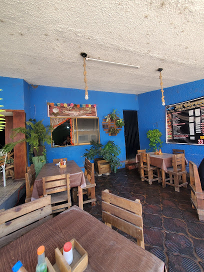 Restaurante Mi Veracruz - Cl. 5 de Mayo 23, Corona Centro, 45730 Villa Corona, Jal., Mexico