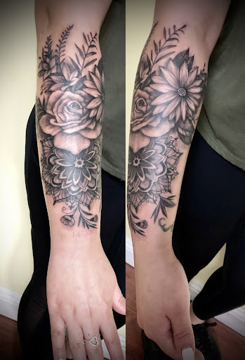 Explore alzheimers tattoo ideas, creative tattoo ideas in Garden Grove, available at Anna Hang Tattoo