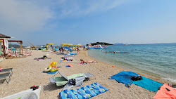 Foto von Tribunj Beach mit sehr sauber Sauberkeitsgrad