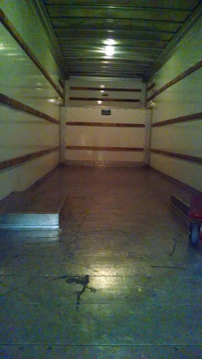 Truck Rental Agency «U-Haul Moving & Storage of Gresham», reviews and photos, 704 NE Hogan Dr, Gresham, OR 97030, USA