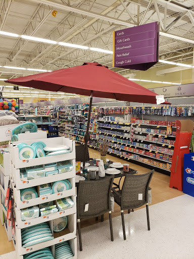 Grocery Store «Stop & Shop», reviews and photos, 625 Paterson Ave, Carlstadt, NJ 07072, USA