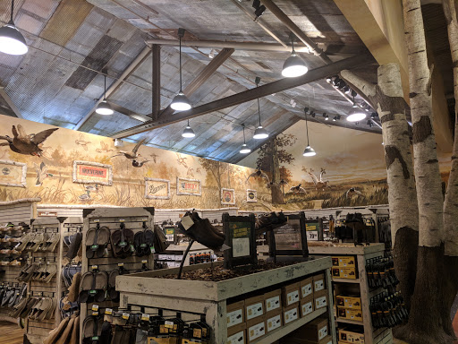 Sporting Goods Store «Bass Pro Shops», reviews and photos, 323 Opry Mills Dr, Nashville, TN 37214, USA