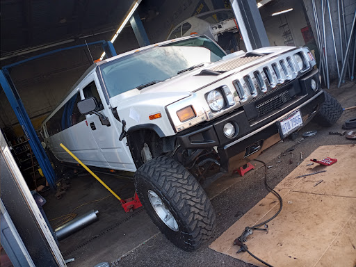 Auto Repair Shop «Tuffy Auto Services Center», reviews and photos, 1400 Broadway Ave, Lorain, OH 44052, USA