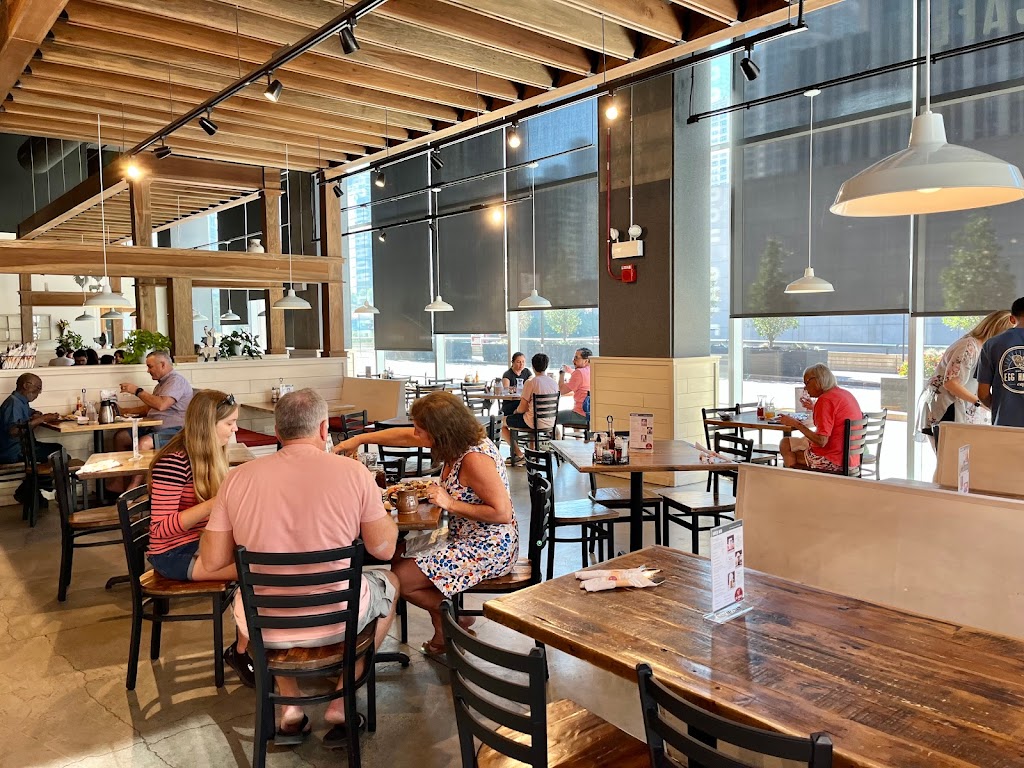 Egg Harbor Cafe 60611