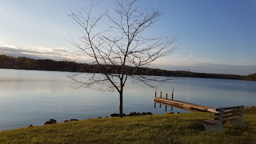 Tourist Attraction «Apple Valley Lake», reviews and photos, Apple Valley Dr, Howard, OH 43028, USA