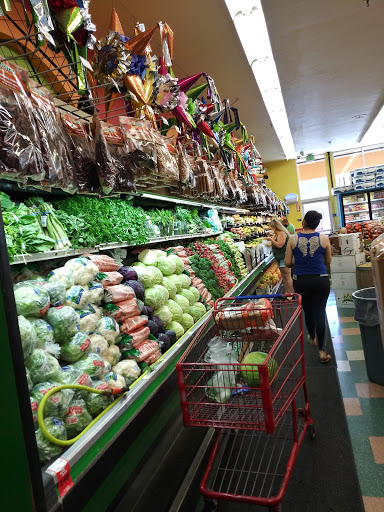 Grocery Store «La Plaza Market», reviews and photos, 515 McLaughlin Ave, San Jose, CA 95116, USA