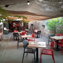 Atmosphère du Restaurant français Le Vauban à Capestang - n°2