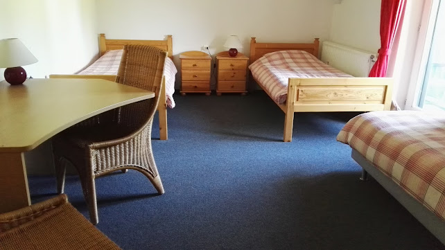 Opinii despre Panzió-Kemping Bekölce a Western lovastanya területén în Bekölce - Kemping