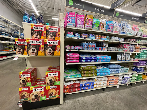 Pet Supply Store «PetSmart», reviews and photos, 8219 S John Young Pkwy, Orlando, FL 32819, USA