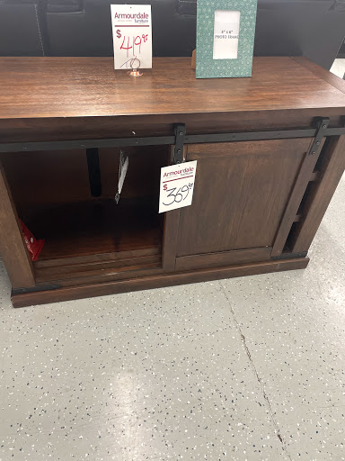 Furniture Store «Armourdale Furniture & Appliances», reviews and photos, 633 Kansas Ave, Kansas City, KS 66105, USA