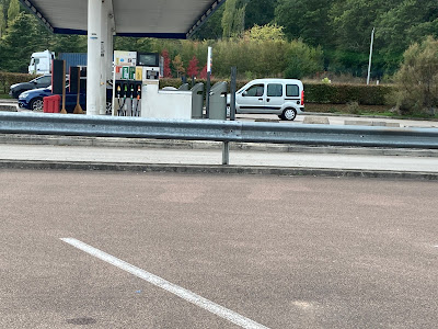Station-service Cora à Monéteau