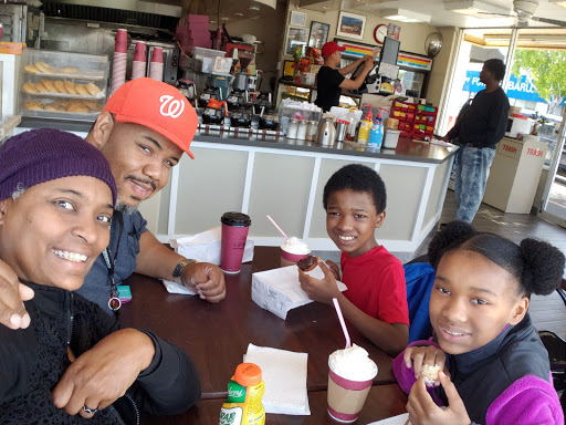 Donut Shop «Happy Donuts», reviews and photos, 940 San Pablo Ave, Albany, CA 94706, USA