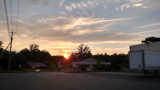 Shopping Mall «Shelton Square Shopping Center», reviews and photos, 897 Bridgeport Ave, Shelton, CT 06484, USA