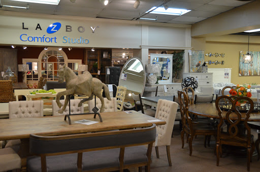 Furniture Store «D.T. McCall & Sons», reviews and photos, 1300 S Jefferson Ave, Cookeville, TN 38506, USA