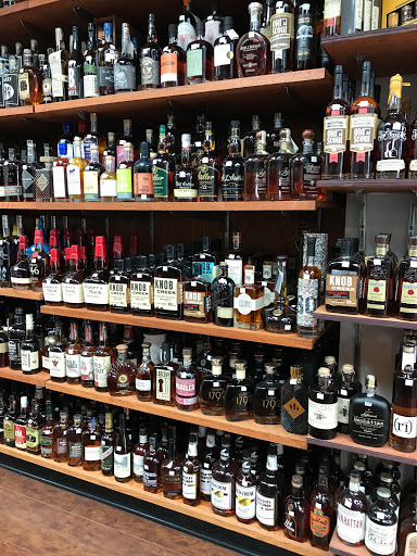 Wine Store «1 West Dupont Circle Wines and Liquors», reviews and photos, 2012 P St NW, Washington, DC 20036, USA