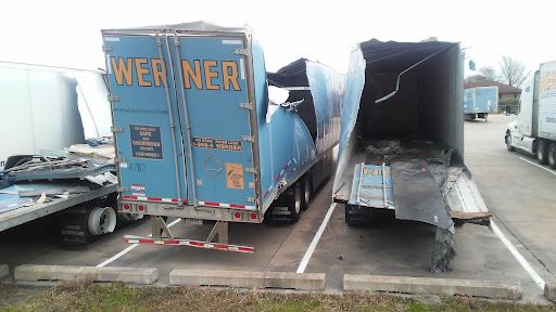 Trucking Company «Werner Enterprises, Inc.», reviews and photos, 8701 Peterbilt Ave, Dallas, TX 75241, USA