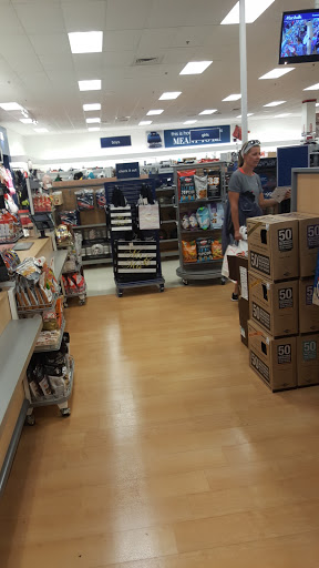 Department Store «Marshalls», reviews and photos, 90 Pleasant Valley Rd., Methuen, MA 01844, USA