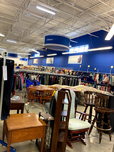 Thrift Store «Goodwill Industries of Greater Cleveland & East Central Ohio», reviews and photos, 16160 Pearl Rd, Strongsville, OH 44136, USA