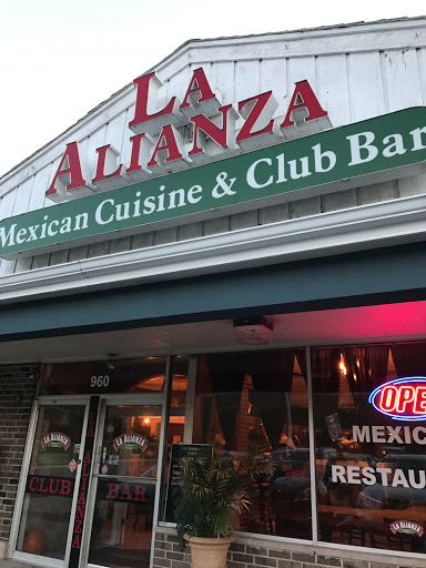 Bar «La Alianza Club Bar», reviews and photos, 960 Roosevelt Rd, West Chicago, IL 60185, USA