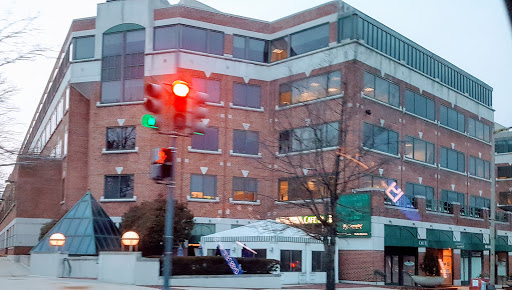 FedEx Office Ship Center, 4000 Wisconsin Ave NW, Washington, DC 20016, USA, 