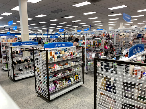 Clothing Store «Ross Dress for Less», reviews and photos, 2851 El Camino Real, Tustin, CA 92782, USA