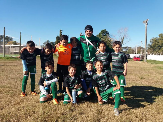 Opiniones de Pinar Juniors Baby Futbol en Canelones - Escuela