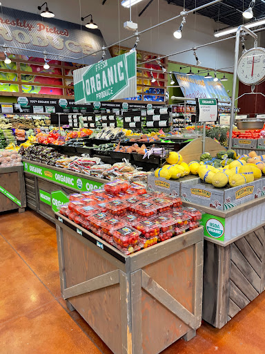Grocery Store «Fresh Thyme Farmers Market- Fairview Heights», reviews and photos, 6569 N Illinois St, Fairview Heights, IL 62208, USA