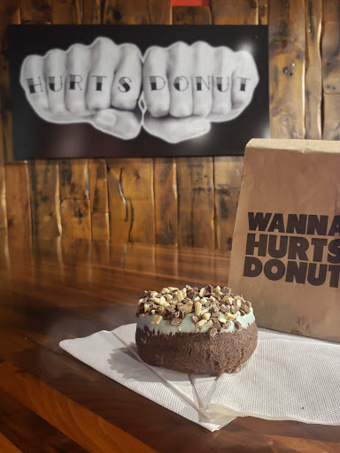 Donut Shop «Hurts Donut», reviews and photos, 1111 E Republic Rd #164, Springfield, MO 65807, USA