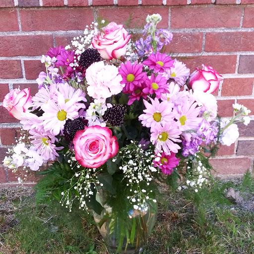 Florist «Biddle Avenue Florist», reviews and photos, 2848 Biddle Ave, Wyandotte, MI 48192, USA