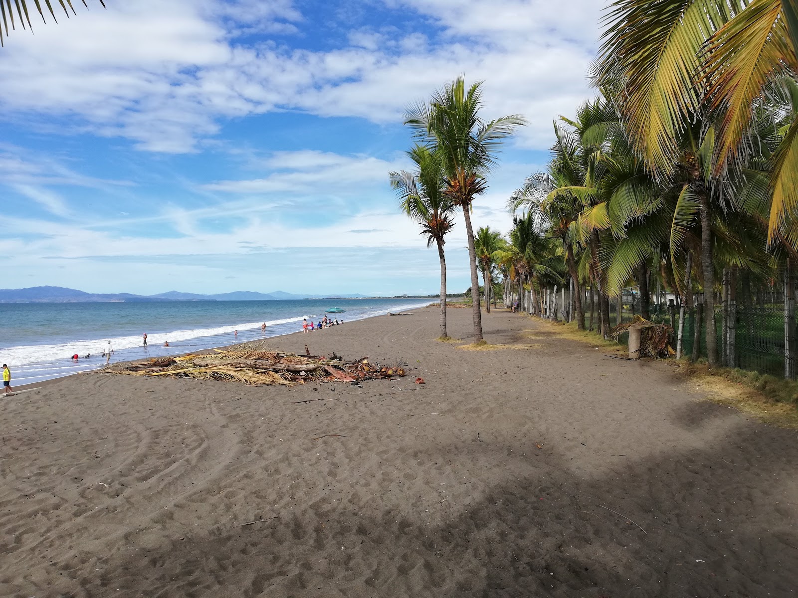 Fotografija Playa El Roble z rjavi pesek površino