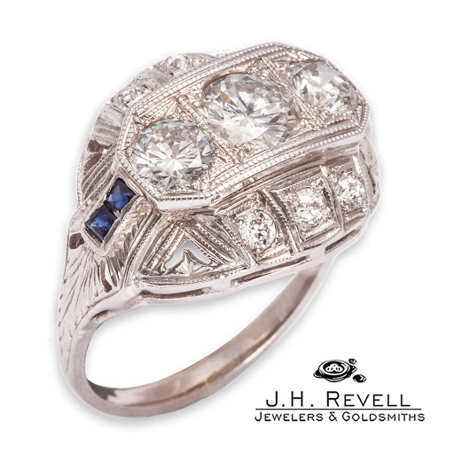 Jewelry Store «Revell Jewelers», reviews and photos, 904 Middle Rd, Bettendorf, IA 52722, USA