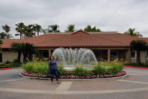 R & B Lewis Cancer Care Center